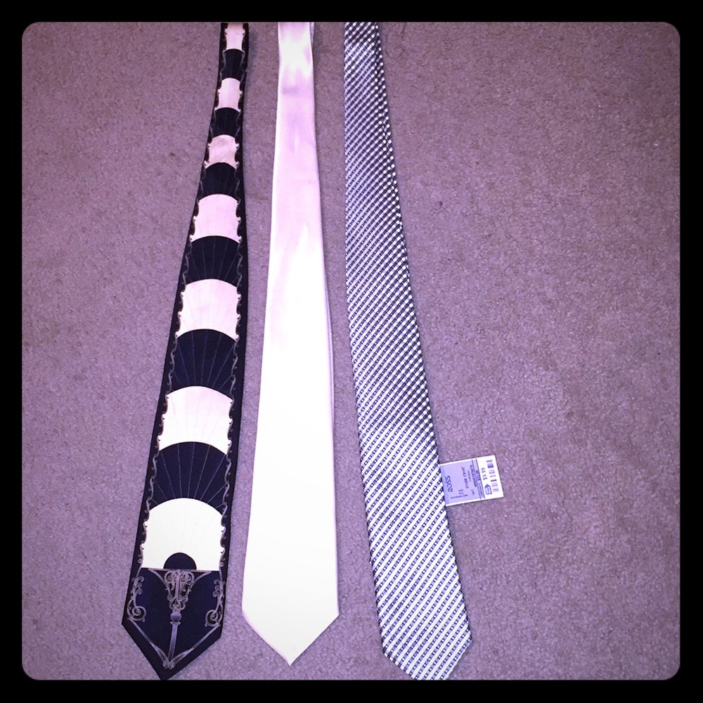 Bundle of ties